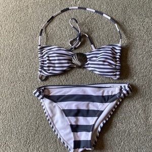 Women’s bikini set